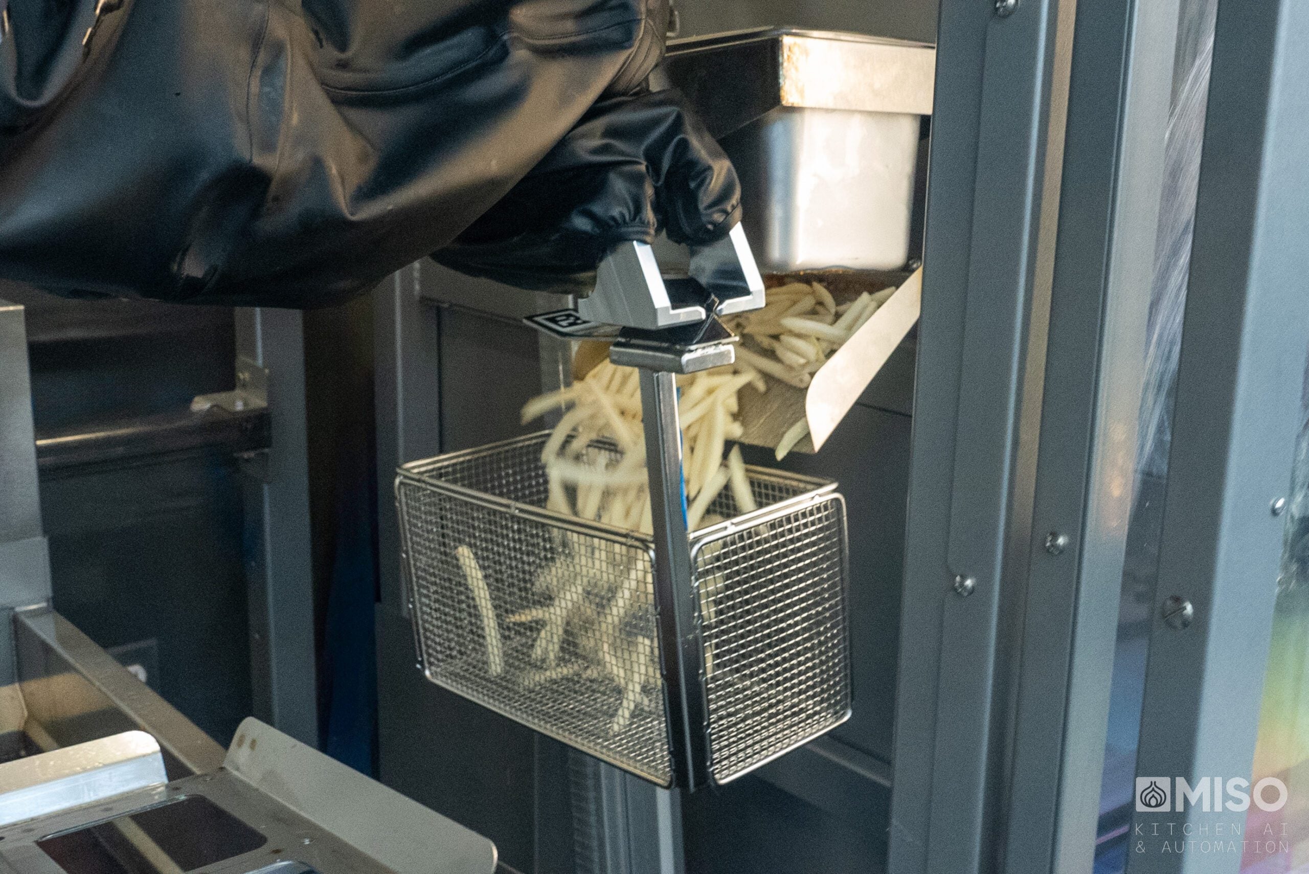 Miso Partners with Roboworx to Expand Flippy Installations and Support Nationwide